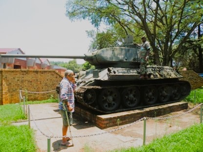 Nongqai Blog T34 tank at Army College